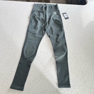 Peloton High-Waist Ribbed Leggings — Sage Green